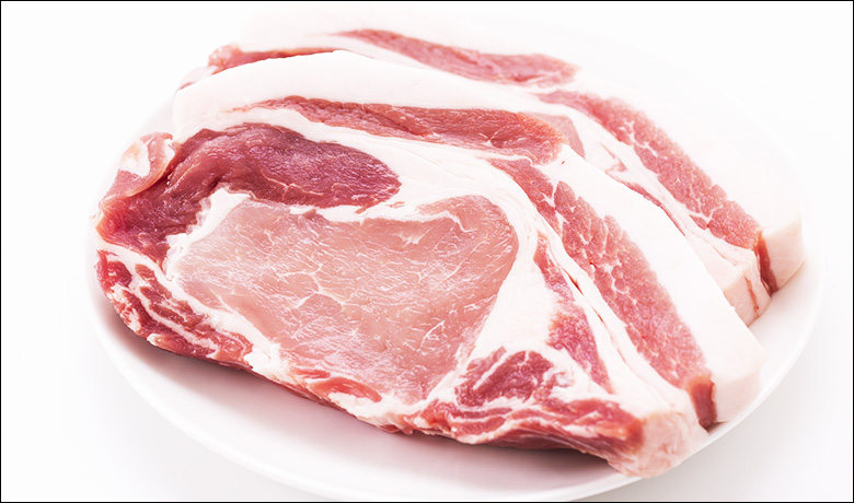 豚大学とんかつ学部では、全てのとんかつに分厚い豚ロース肉を使用しています